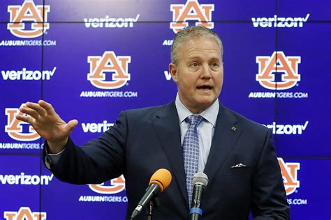 Former Auburn AD Jacobs retiring after nearly 4 decades in college athletics